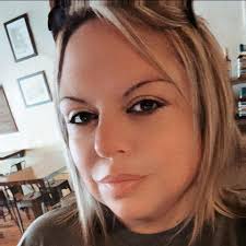 Help me i cant decide, please 😇🙏 BE CV BK.2025-R-D