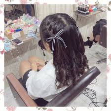 satomi headspa hairmake on instagram ハーフツイン 舞台観劇にもおすすめです 新しく入ったリボンさっそく使って頂きました ありがとうございます 販売してるリボンの詳細はストーリーハイライトご ヘアスタイリング 卒業式 髪型 ヘア