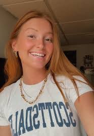 Leah Usher's Instagram, Twitter & Facebook