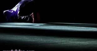 Kemudian dilanjutkan bacaan doa yang diamini oleh jamaah (jangan lupa sebelumnya baca sholawat nabi, misal allahumma sholi 'ala muhammad wa 'ala ali. Doa Dzikir Setelah Sholat Tahajud Latin Dan Artinya Mustafalan