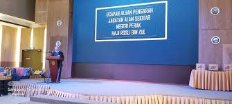 Menyebabkan ratusan ikan dan hidupan. Facebook