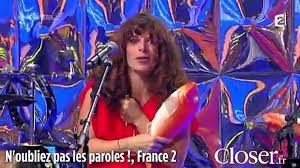 234,057 likes · 10,393 talking about this. N Oubliez Pas Les Paroles Une Choriste Devoile Son Decollete Par Accident Video Dailymotion