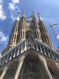 Wow niveau 170  solution complète  vous pouvez retrouver dans ce sujet l'ensemble des mots qui vous permettront de finir le jeu wow niveau 170. Five Reasons Why You Must Visit The Sagrada Familia Ladies What Travel