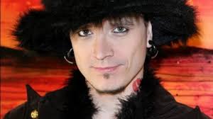 The Game: Penetrating the Secret Society of Pickup Artists by Neil Strauss 