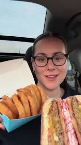 Fatburger Review: Onion Rings and Burger Experience