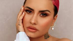 No stranger to changing up her look, demi lovato 's sported every hairstyle imaginable. Demi Lovato Gets Short Hair To Feel Liberated Watch