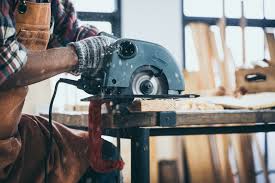 Then replace the bolt and make sure. How To Change And Sharpen A Circular Saw Blade Workshopedia