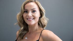 Flere norske influensere bryter alkoholloven