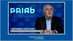 ظریف: مردم و مقامات ایران، برنامه هسته‌ای را از دریچه عزت می‌بینند