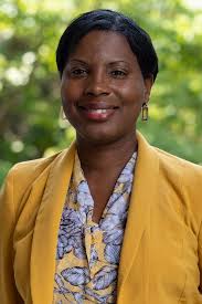 Natalie Downer's Instagram, Twitter & Facebook