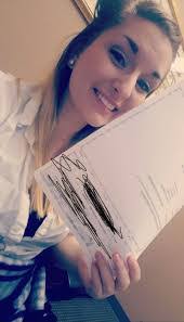 Laura Duffield's Instagram, Twitter & Facebook