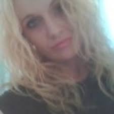 Mandy Connelly (@mancon76)