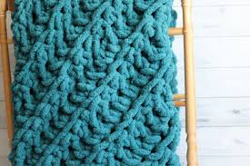 Learn how to use lion brand off the hook loop yarn to finger knit an beginner blanket with no needles or hooks! Two Hour C2c Crochet Blanket Pattern Rich Textures Crochet