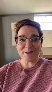 Loren Nolan's Instagram, Twitter & Facebook