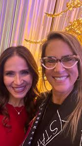 Anoche fue pura magia en el kickoff @imchristmas @stregismexicocity . , 🌟  Ver a Santa Claus y al Grinch juntos, rodeados de una decoración  espectacular, fue simplemente precioso. Un momento lleno de ...