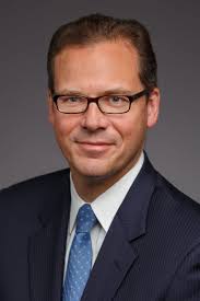 Robert Karr's Instagram, Twitter & Facebook