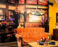 Friends Central Perk Coffee Shop Google Search Coffee Shop Decor Friends Central Perk Coffee Decor