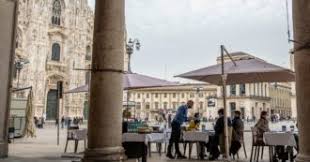Il blocco notturno resterà dalle 22 di sera alle 5 di mattina, orario in cui non ci si potrà spostare se. 8mktd7ld7rg Qm