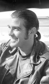 Young George Clooney Had Long Hair And Sideburns In 1989 14 Pics George Clooney Hollywood Actor Cool Hairstyles
