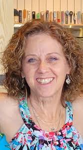 Kim Hazelwood's Instagram, Twitter & Facebook