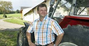 In ihr werden landwirte, denen arbeitskräfte auf dem hof sowie passende sexualpartner fehlen, mit frauen verkuppelt. Drama Um Tv Star Von Baum Getroffen Bauer Sucht Frau Star Ist Tot Krone At