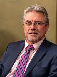 Heather Henninger's Instagram, Twitter & Facebook