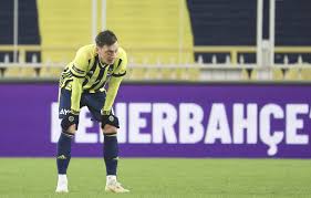 Please follow @fenerbahce_en for english. Mesut Ozil S Misery Continues At Fenerbahce After Arsenal Exit No Goals Or Assists Three Defeats In Five Games Cup Elimination And More