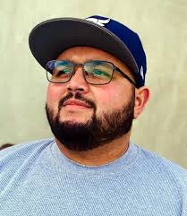 Edgar Buenrostro's Instagram, Twitter & Facebook