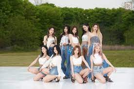The 2nd single album '9 way ticket'. Fromis 9