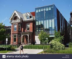 Der alte anbau diente vorher nicht als wohnraum. Universitat Von Toronto Altes Haus Mit Modernen Anbau Institut Fur Volkswirtschaftslehre Stockfotografie Alamy