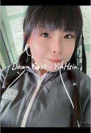 🏗️2025/05/01⚓️ 東逸的女吊桿手 養成之路🐣 最喜歡咬著梅子棒棒糖開大娃娃機🍭 #花蓮港大娃娃機 #東逸有限公司  #東部碼頭裝卸團隊東逸有限公司 #花蓮港 #吊桿 #女吊桿手 #DawnEast #hualienport