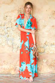 Beach formal wedding guest dress code. What To Wear To A Beach Wedding Women S Dress Attire