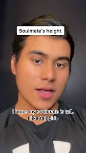 How Tall Is Avi Vega for The Fans