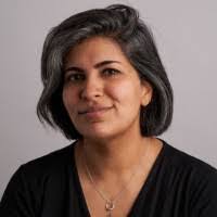 Laura Stickney's Instagram, Twitter & Facebook