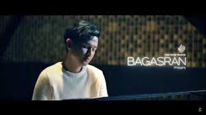 Cinta oh cinta suci janganlah kau nodai merintih diri sendiri menangis di ruang sunyi. Chord Lelah Menanti Bagas Ran Lirik Lagu Pernah Merasa Jatuh Cinta Tribun Manado