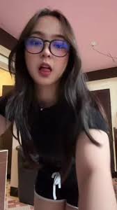 Anna Marie TikTok Videos Featuring Trendy Styles