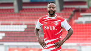 Links to würzburger kickers vs paderborn highlights will be sorted in the media tab as soon as the videos are uploaded to video hosting sites like youtube or dailymotion. Klasse Unter Beweis Gestellt Wurzburger Kickers Holen Nzuzi Toko Kicker