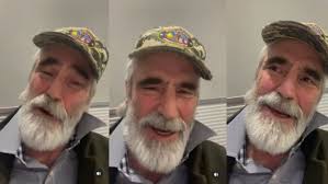 Forrie J. Smith Refused To Sit Next To Masked Passenger On Flight: VIDEO