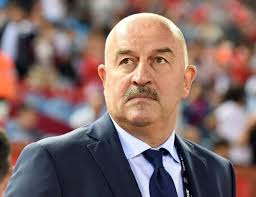 Тренер виктор онопко заявил о намерении прийти на смену станиславу черчесову на посту главного тренера сборной россии по футболу. Cherchesov Oproverg Informaciyu O Planah Provesti Sbor Nacionalnoj Komandy V Sochi