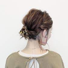 maya on instagram mayahairno514 ヘアアレンジ クリップで簡単まとめ髪 タートルネックやマフラーを巻く時にオススメのボブアレンジですよ ボブ アレンジ ヘアアレンジ ヘア