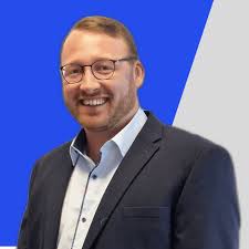 James Stothard's Instagram, Twitter & Facebook