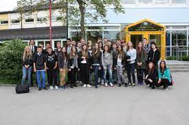 Ähnliche anbieter in der nähe auf der karte anzeigen. Augusta Bank Fordert Schuleraustausch Auensee