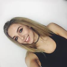 Danielle Oliva's Instagram, Twitter & Facebook