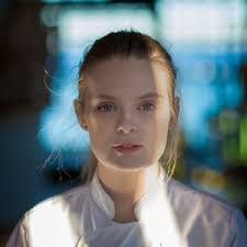 Lauren Eldridge's Instagram, Twitter & Facebook