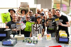 Browse other foreclosures near hannibal, mo and feel free to contact us any time. 33rd Annual Broadway Flea Market Grand Auction Celebrates Broadway Fan In Everyone Broadway Cares Equity Fights Aids