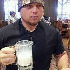 Chelsea Gann's Instagram, Twitter & Facebook