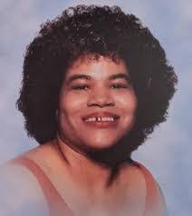 Rachel Batts's Instagram, Twitter & Facebook