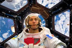Explore tweets of thomas pesquet @thom_astro on twitter. Le Normand Thomas Pesquet Bientot En Orbite Pour 200 Jours Dans L Espace