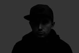 Derek Haze's Instagram, Twitter & Facebook