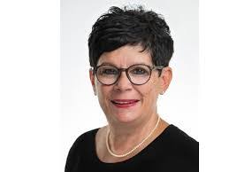 Sandra Kyle's Instagram, Twitter & Facebook